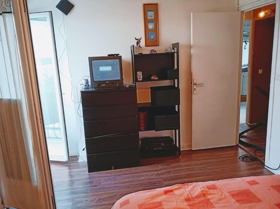 Mais 6P, Jard-Pk, 10'Paris. 5' Hop Foch,Vue Paris. سوراسْنْ المظهر الخارجي الصورة